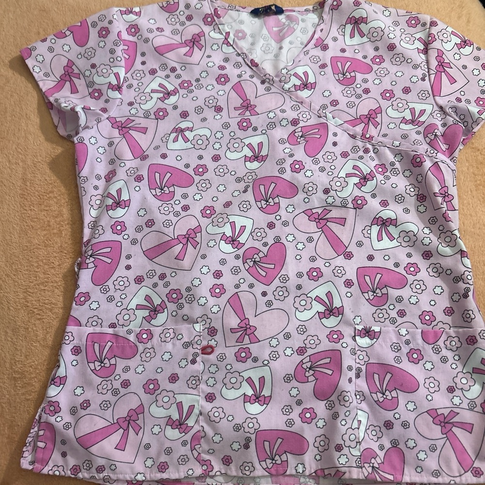 Pink Heart & Bow Print V-Neck Women's scrub Top